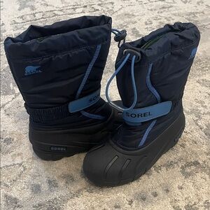 Boys Sorel Black and Navy Snow Boots